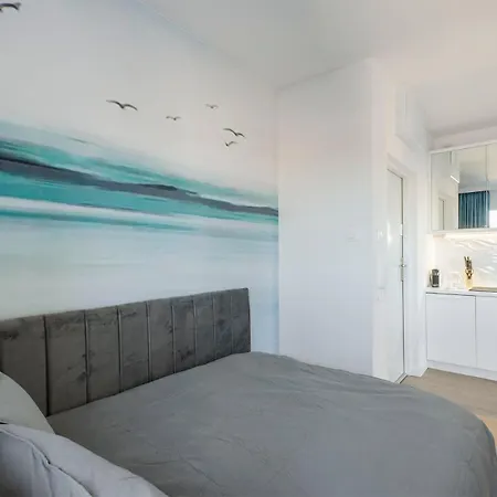 Apartment Centrum Wigury Parking Dostep Na Kod Bialy *