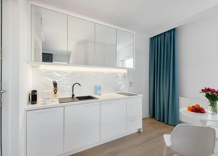 Centrum Wigury Parking Dostep Na Kod Bialy Lägenhet *