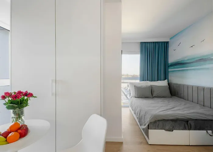 Lägenhet Centrum Wigury Parking Dostep Na Kod Bialy