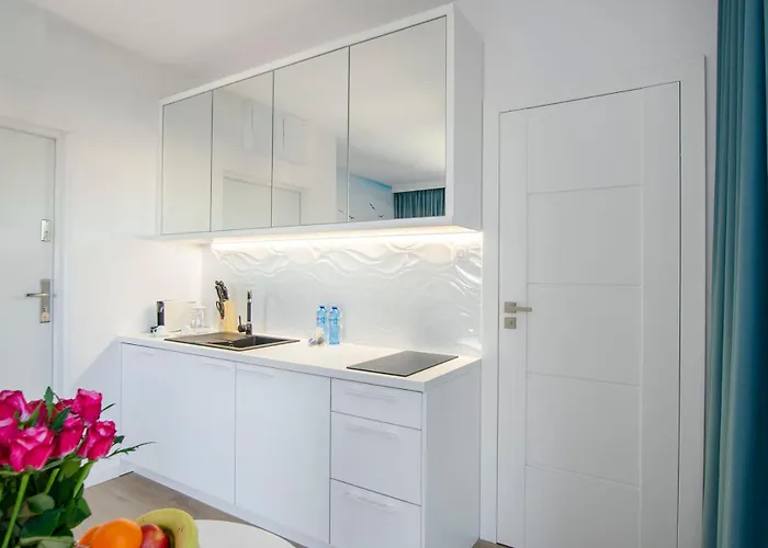 Centrum Wigury Parking Dostep Na Kod Bialy شقة